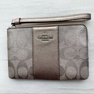 Authentic Coach wristlet - gold